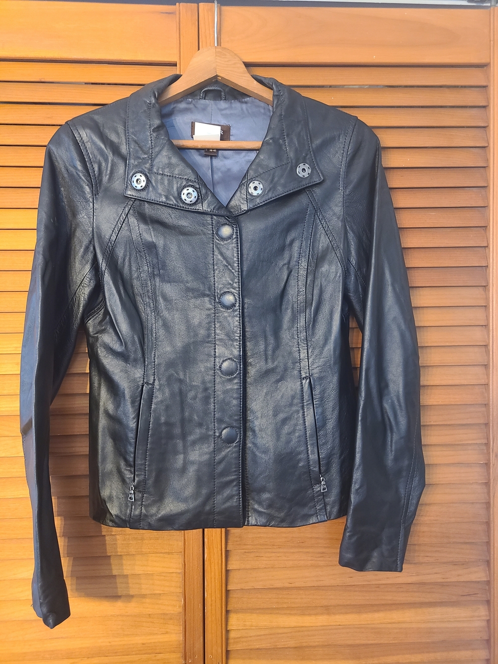 Danier Black Leather Button-Front Jacket